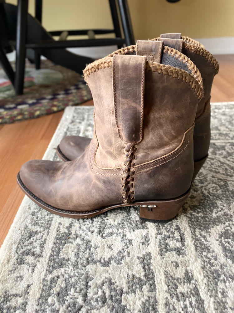 Plain Jane Shortie - Customer Photo From Tonya Boileau